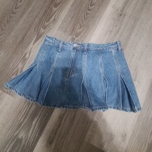 Signature 8 Pleated Denim Mini Skirt S